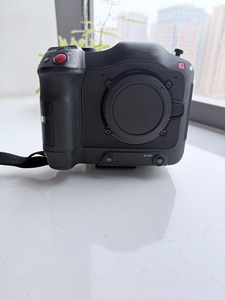 Cámara de Video Usada Canon EOS C70, Grabación de Video 4K, Cámara de Cine Digital Super 35mm - Product Image 1