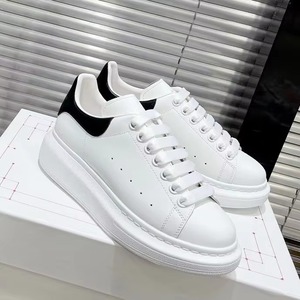 Zapatillas de Diseñador de Cuero al por Mayor 2026, Zapatos de Marcas Famosas para Mujer, Zapatillas Unisex MC para Hombre, Zapatillas Blancas Personalizadas para Correr - Product Image 1