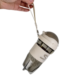 Ensemble de gourdes pour enfants, gobelet à eau en plastique portable et mignon, bouteille d'eau réutilisable pour enfants pour l'école - Product Image 1