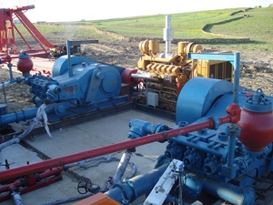 4000M XJ850HP ZJ40 Api Olie En Gas Goed Truck Mounted Mobiele Boren <span class=keywords><strong>Rig</strong></span> Werk Over Boren <span class=keywords><strong>Rig</strong></span> - Product Image 5