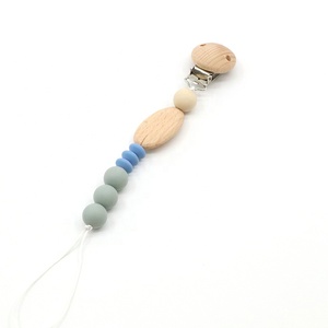 Supporto per ciuccio in legno progettato su misura con perline in Silicone e catena per bambini 0-12 mesi - Product Image 4