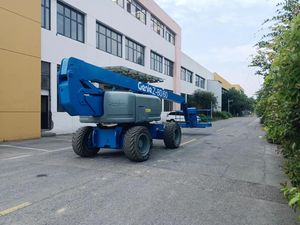 Elevador de pluma articulado diésel <span class=keywords><strong>Genie</strong></span> reacondicionado y usado, altura de trabajo 25,77 M, capacidad de elevación 227Kg YOM 2009 - Product Image 4