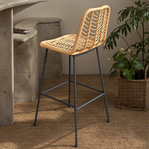 Chaise <span class=keywords><strong>de</strong></span> <span class=keywords><strong>bar</strong></span> tendance TUQ en <span class=keywords><strong>rotin</strong></span> PE tressé, hauteur 79 cm, pour balcon, comptoir et patio - Product Image 1