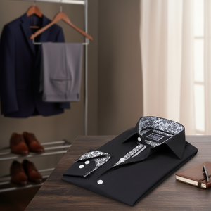 เสื้อเชิ้ตผู้ชายคอปกสีดำตัดกันด้านในและข้อมือ - Product Image 3