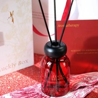 Bougie parfumée Red Cup avec mèches en bambou et ensemble diffuseur de fleurs - Approvisionnement en lot par l'usine pour collection de parfums de luxe pour la maison
