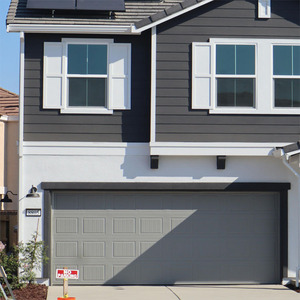 <span class=keywords><strong>Porte</strong></span> <span class=keywords><strong>de</strong></span> <span class=keywords><strong>garage</strong></span> extérieure <span class=keywords><strong>de</strong></span> ferme pour Tudor Ranch Carriage Stamp résidentiel, <span class=keywords><strong>porte</strong></span> <span class=keywords><strong>de</strong></span> volet roulant télécommandée pour commerce. - Product Image 1