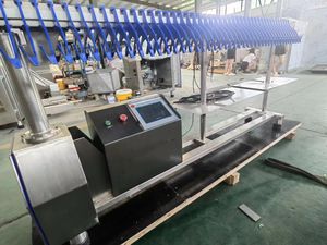 Picadora de carne industrial con elevador de relleno de salchichas horizontal comercial con doble cortadora y unidad de suspensión - Product Image 4