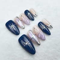 Uñas artificiales uñas almendra forma azul cielo estrellado estilo pintado a mano fábrica de alta calidad al por mayor.