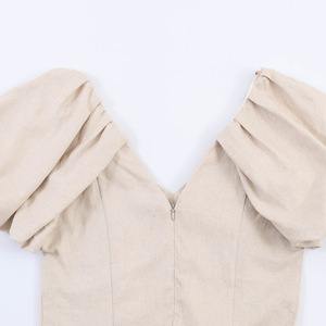 Abito Midi Personalizzato 2026 in Ramiè con Maniche a Sbuffo, Manica Corta, Sostenibile, Estivo, Vintage, Casual - OEM/ODM da Fabbrica di <span class=keywords><strong>Abbigliamento</strong></span> Cinese - Product Image 4