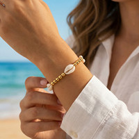 Bracelet perlé en acier inoxydable plaqué or 18 carats avec pendentif coquillage, design populaire, résistant au ternissement et à l'eau, bijoux pour femmes
