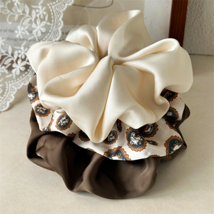 Chouchous en satin vintage pour femmes, élastiques à cheveux 10 cm, marron crème imprimé, haute qualité, style décontracté - Product Image 3