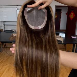 Toupet SHY all'Ingrosso, 100% Capelli Umani, 6*6 Mono Toupet, Colore Marrone con Ciocche Chiare, con Nodo Singolo per Donne - Product Image 1