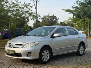 Toyota Corolla 2012 Berline Édition Sport 1.6L Essence Manuelle Traction Avant Conduite à Gauche Euro 5 <span class=keywords><strong>Voiture</strong></span> d'Occasion Jantes en Alliage Caméra Arrière - Product Image 2
