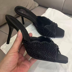 Nouvelles sandales d'été à talon haut carré décorées de perles pour femmes, chaussures polyvalentes style mule à talon fin et bout ouvert pour femmes - Product Image 3