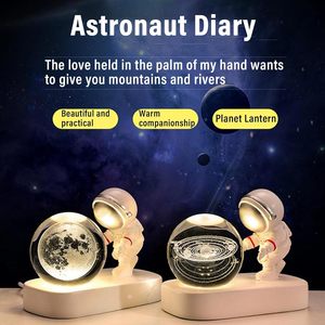 Luz nocturna de bola de cristal de galaxia 3D con astronauta, lámpara de Decoración de mesa para dormitorio, sala de estar, Base de resina, alimentado por USB, regalo - Product Image 2