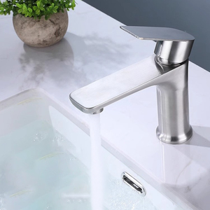 Rubinetto Miscelatore per Lavabo da Bagno Moderno in Acciaio Inox con Valvola in Ceramica, Montaggio su Piano a Foro Singolo - Product Image 3
