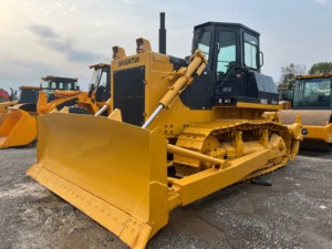 Highly Effective Used Shantui SD22 and SD32 Crawler <b>Bulldozers</b> Includes Core Components Motor and Pump - Product Image 3