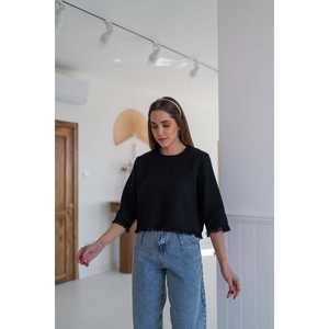 Chemise en tricot noire pour femmes, manches trois quarts, détail pompon, tenue décontractée pour tous les jours - Product Image 1