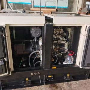 เครื่องกำเนิดไฟฟ้าเงียบ Perkins Engine ขนาด 80kw-150kw 230V 20KW พร้อมความถี่ 50/60hz และเครื่องกำเนิดไฟฟ้าก๊าซอาร์กอน 3 เฟส - Product Image 6