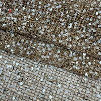 Vente chaude Brodé Paillettes Maille Tissu Pleine Grille Maille Creuse Tissu Perle Broderie Dentelle pour Femmes Vêtements