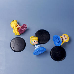 Set de 6-8 Piezas de Princesas de Dibujos Animados en Versión Q, Lindas Princesas de PVC Sólido, Decoración para Pasteles, Adorno de Escritorio - Product Image 4