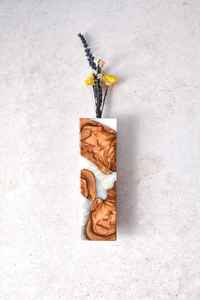 Mejora la Decoración de tus Plantas con Macetas de Resina y Madera para Plantas que Combinan Encanto Rústico y Resina Duradera - Product Image 5