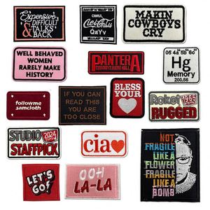 Patch brodé thermocollant série rouge Let's Go Make Cowboy Cry Oh-lala, forme carrée, pour vêtements, sacs, emballages et décoration - Product Image 1