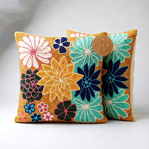 Funda de Cojín Floral con Cuentas Amarillas Mostaza Hecha a Mano, Funda de Almohada Decorativa con Flores Multicolores, Funda de Almohada Artesanal para Jardín - Product Image 1