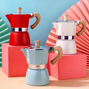 Cafetera <span class=keywords><strong>Moka</strong></span> de Aluminio de 6 Tazas de la Mejor Calidad de China con Mango de Madera - Product Image 5