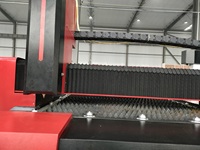 Machine de découpe laser à fibre CNC haute vitesse 4020 6000W