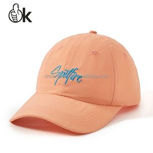 Casquette de baseball OEM en gros à 6 panneaux en tissu de coton avec patchs personnalisés, visière large et incurvée, style Gorras, pour l'hiver, avec étiquette tissée vierge - Product Image 4