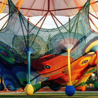 Filet de jeu commercial en nylon certifié CE, motif nid d'abeille arc-en-ciel, pour parcs d'aventure et d'escalade, design moderne pour aires de jeux
