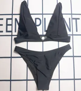 Stok baru Atasan segitiga baju renang merek terkenal pakaian pantai wanita seksi dua potong Bikini desainer