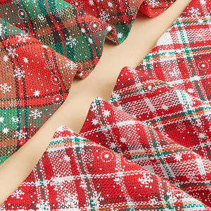 <span class=keywords><strong>Bandana</strong></span> Creativa e alla Moda per Cani e Gatti per il Festival Invernale di Natale (Sciarpa/Cravatta Triangolare Personalizzabile in Cotone a Doppia Faccia a Quadri) - Product Image 4