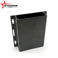 Boîtier en aluminium extrudé noir mat avec supports de montage, boîtier vide pour module de contrôleur de circuit imprimé industriel