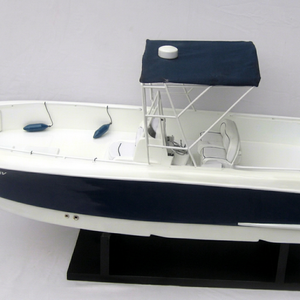 Modèle de bateau nautique en bois peint WELLCRAFT SCARAB, artisanat régional européen, décoration d'intérieur, cadeau - Product Image 1