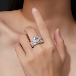 Anillo de cóctel de moissanita chapado en oro de 18 quilates para mujer, corte esmeralda, engaste pavé, estilo geométrico de lujo, joyería para fiesta - Product Image 5