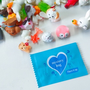 ตุ๊กตาสัตว์เรซิ่นน่ารักแบบสุ่มในถุง ของเล่นจิ๋วขนาดเล็ก พร้อมถุงเซอร์ไพรส์ ของตกแต่งบ้านตุ๊กตา - Product Image 2