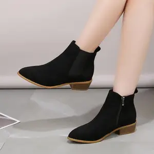 2024 nouvelles femmes Style britannique bottes courtes mode pointu daim élastique ceinture talon grossier solide décontracté bottines pour les femmes