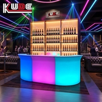 Comptoir de bar LED moderne et lumineux, table à cocktails, vente en gros, mobilier de bar LED pour l'extérieur et l'intérieur, pour les fêtes et les événements