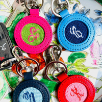 Runde PU-Leder DIY Nadelstick-Schlüsselanhänger-Rohlinge zum Selbstgestalten, Nadelstick-Schlüsselanhänger, Taschenanhänger, selbstklebende Stickerei-Accessoires
