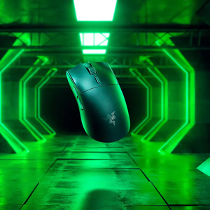 Souris de jeu <span class=keywords><strong>RAZER</strong></span> VIPER V3 HYPERSPEED pour droitiers, design ergonomique programmable, 6 boutons, légère, jeu ininterrompu - Product Image 1