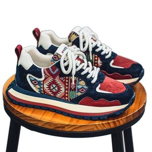 Chaussures décontractées de sport pour hommes printemps 2025, chaussures en toile à semelle épaisse augmentant la taille, chaussures souples, baskets <span class=keywords><strong>tendance</strong></span> à la vente - Product Image 5