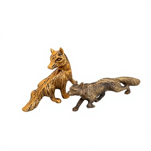 Paire de figurines de renards en bronze, presse-papiers, finition antique dorée, statue animale 3D, décoration d'intérieur, ornement de table - Product Image 1