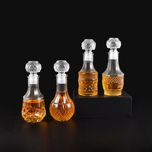 Mini Decanter in Vetro da 100ml, Contenitore con Rilievo, Tappo in Sughero, Bottiglia Vuota Ricaricabile per Vino, Liquori, Conservazione Alcolici, Bomboniera - Product Image 6