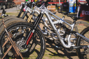 Nuevo Diseño 2025 FOXCAT-170 Cuadro <span class=keywords><strong>de</strong></span> Descenso para <span class=keywords><strong>Bicicleta</strong></span> <span class=keywords><strong>de</strong></span> Montaña Cuadro <span class=keywords><strong>de</strong></span> Aleación <span class=keywords><strong>de</strong></span> Aluminio MTB <span class=keywords><strong>de</strong></span> Suspensión Completa para <span class=keywords><strong>Enduro</strong></span> <span class=keywords><strong>de</strong></span> Competición - Product Image 6