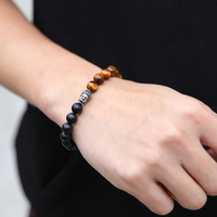 Vente en gros tendance 8mm pierre naturelle d'oeil de tigre Onyx noir Bracelet perlé en acier inoxydable tête de bouddha Bracelets à breloques pour hommes