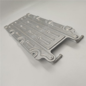 Plaque froide Roll-bond en aluminium léger personnalisé utilisée pour la plaque de refroidissement du système de refroidissement avec de bonnes performances en réfrigération - Product Image 6