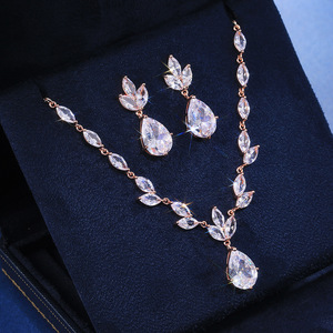 Set di gioielli per donna, collana, orecchini, regalo alla moda - Product Image 3