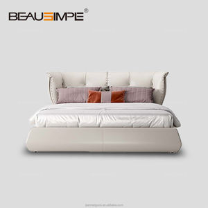 Lit cannois avec deux coussins moelleux reposant sur un dos courbé cadre de lit king size pour <span class=keywords><strong>villa</strong></span> contemporaine appartement immeuble ancien - Product Image 1